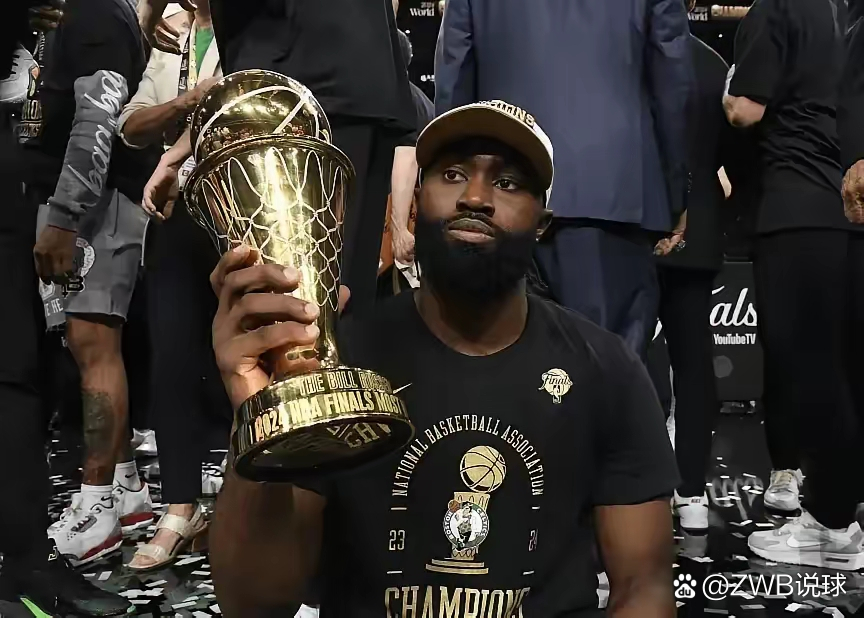 NBA球员被联盟官方评选为本赛季MVP